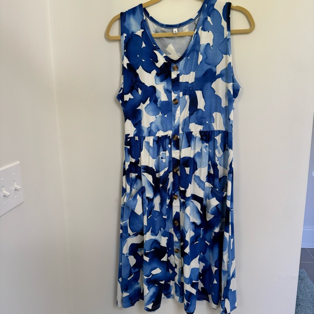 Sleeveless Blue & White Midi Dress with Button Front